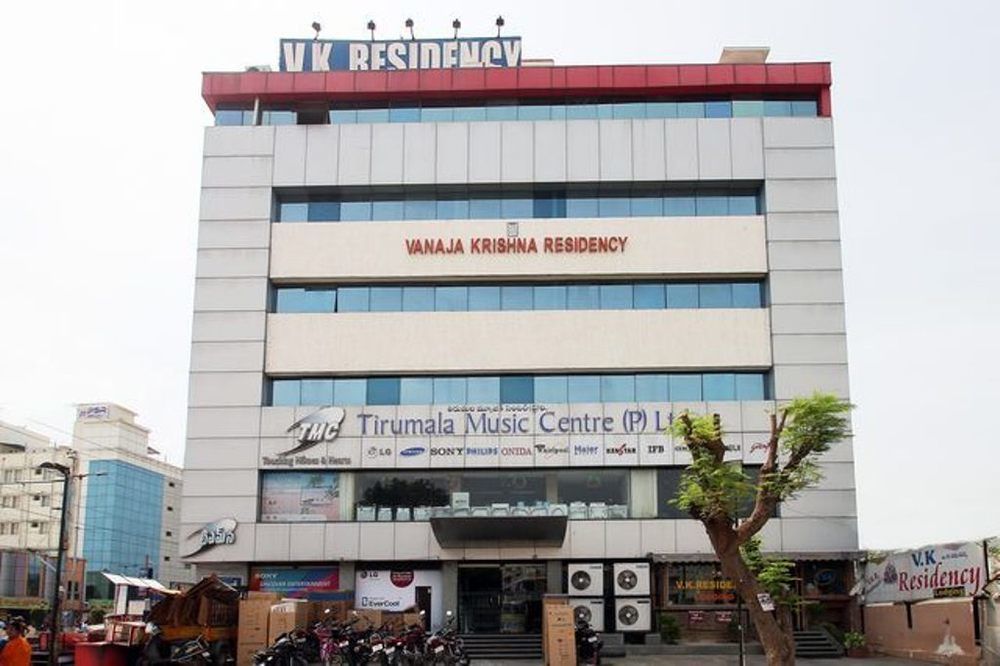 Hotel V.K.Residency Tirupati Esterno foto